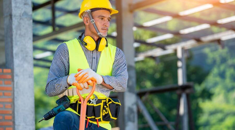 Professional gutter cleaning in Wallingford, CT